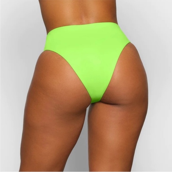 SKIMS- RARE 2 PIECE SET - XS - Picture 4 of 7